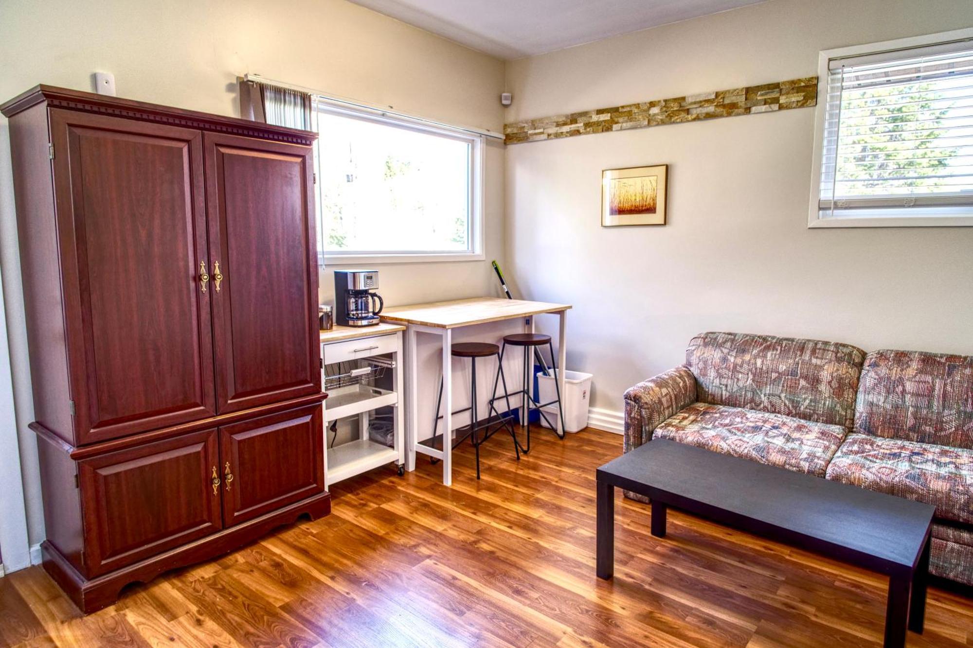 Roberts Roost Resort Quesnel Eksteriør bilde